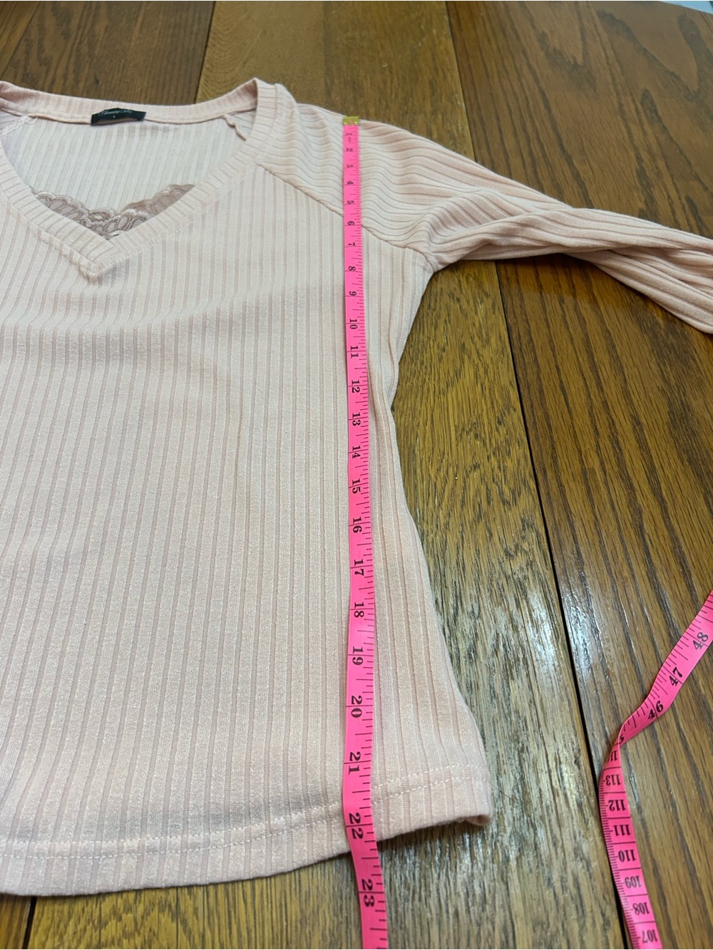 Women's Pink Ribbed V-Neck Long Sleeve Top with Lace Trim - Picture 9 of 9